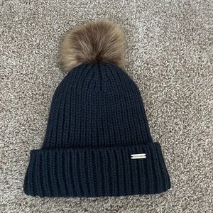 Steve Madden Black Knit Beanie with Faux Fur Pom